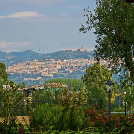 In Cannara With Pool Near Assisi Tordandrea