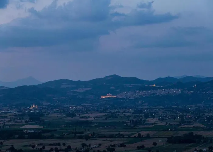 In Cannara With Pool Near Assisi * Tordandrea