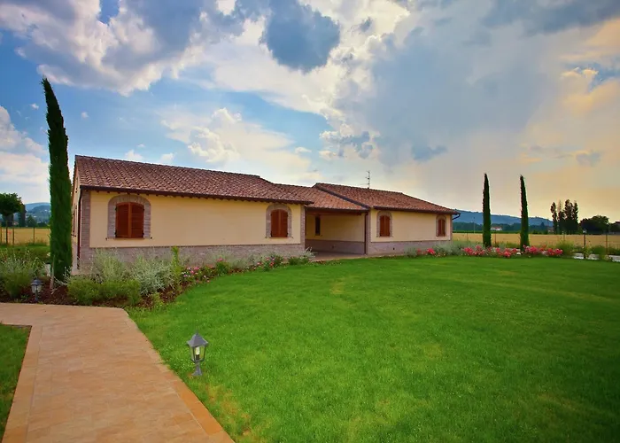 In Cannara With Pool Near Assisi *