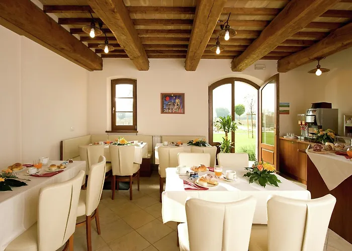 In Cannara With Pool Near Assisi Tordandrea